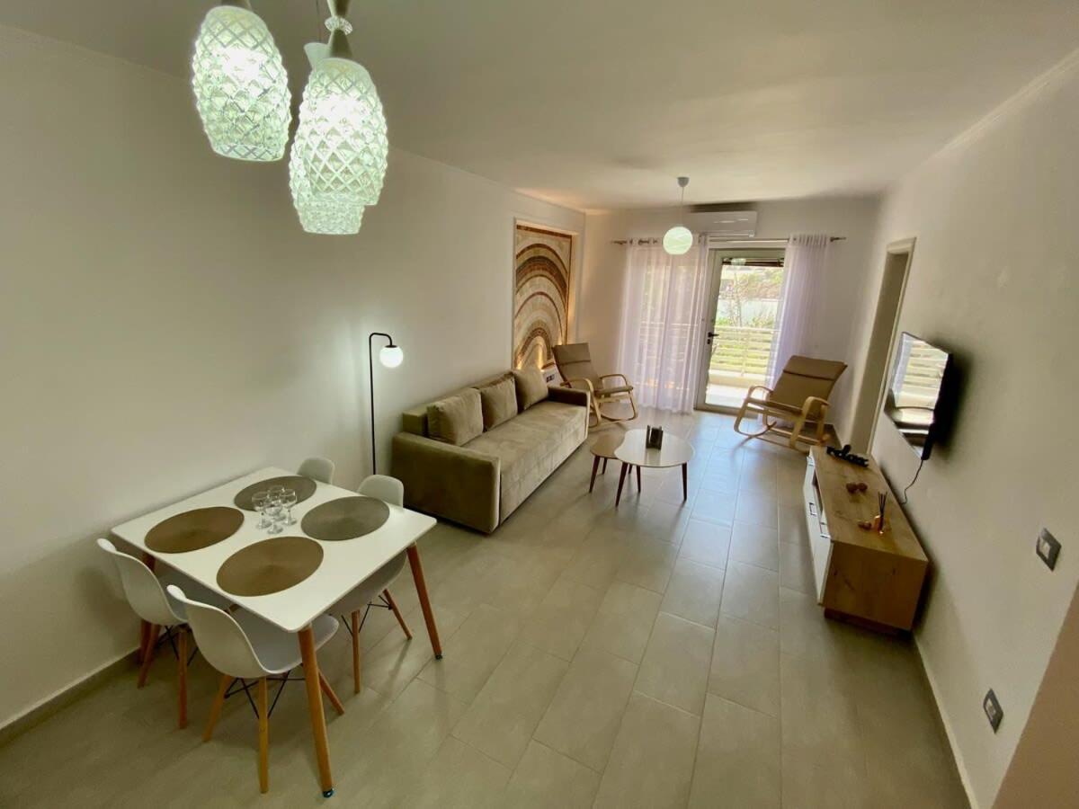 Sunlit 594 Apartment ดูร์เรส ภายนอก รูปภาพ